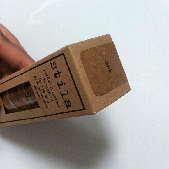 Stila Perfect & Correct Foundation in DARK *Rare* - Picture 3 of 3